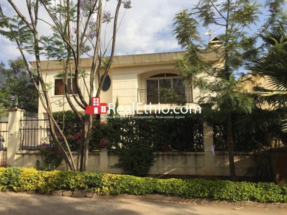 Alemgena, 4 bedrooms Ground + 1 Villa house for sale, Oromia.