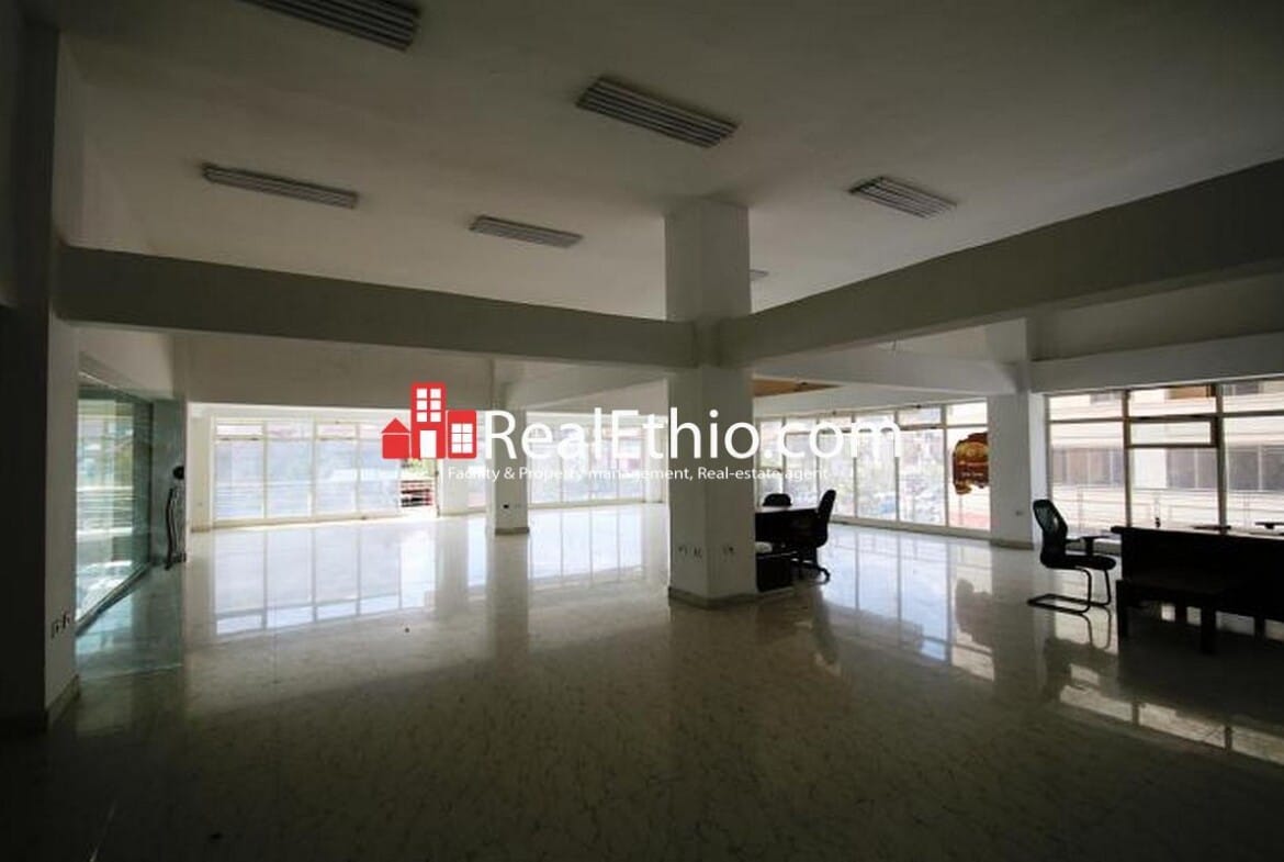 Lebu, around Varnero, show room or restaurant space for rent, Addis Ababa