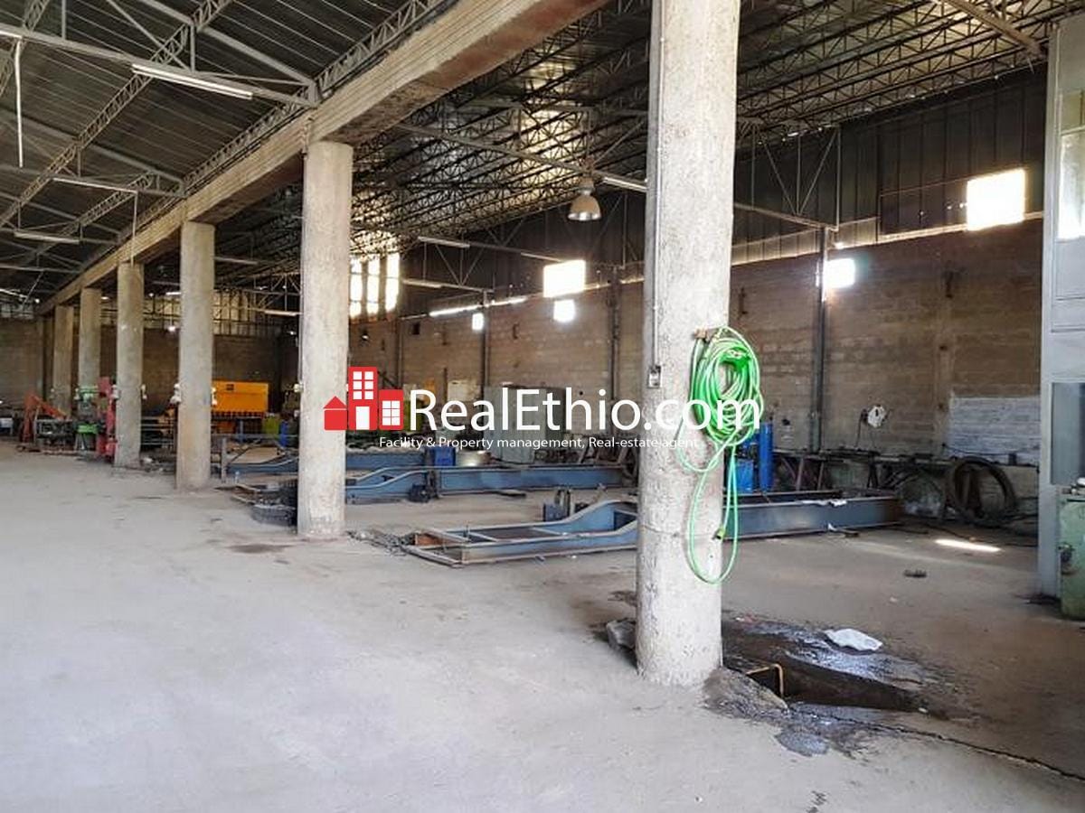 Warehouse or store on 1,000 meter square, on main road, for sale, around Kera Gofa, Addis Ababa. Warehouse or store on 1,000 meter square, on main road, for sale, around Kera Gofa, Addis Ababa.