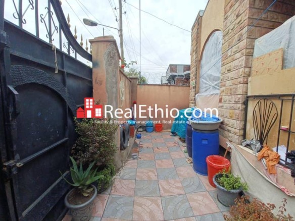 Betel, 3 Bedrooms Villa House for Sale, Addis Ababa.
