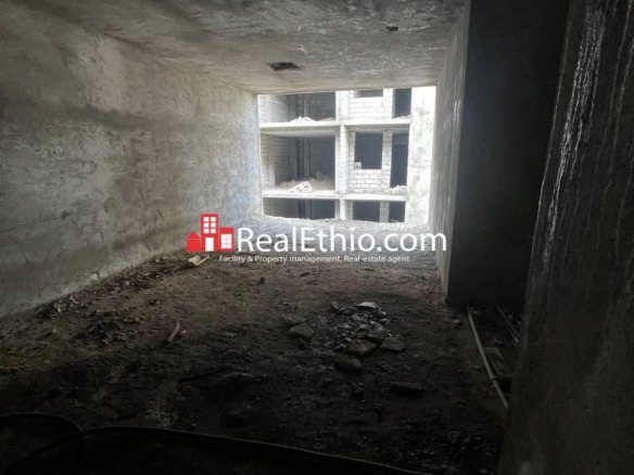 Ayat Arabsa, 4 bedrooms apartment for sale, Addis Ababa.