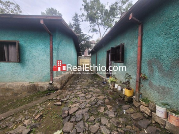 House or land for Sale, Oldairport, Addis Ababa, Ethiopia.