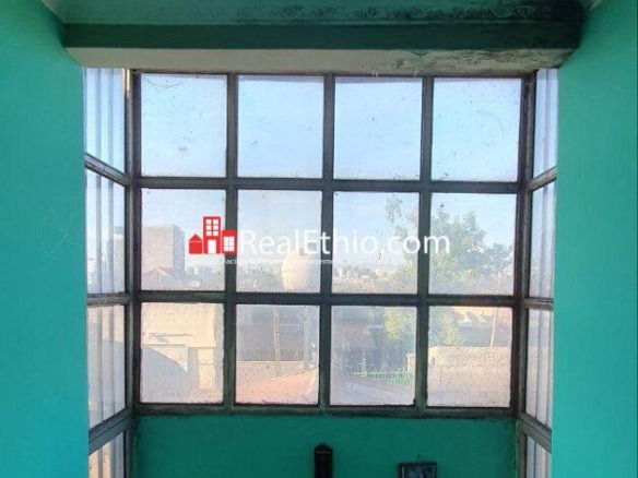 Saris Addisu Sefer, 3 bedrooms G+1 House for Sale, Addis Ababa.