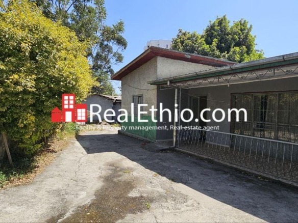 Kebena Signal By Misrak Atekalay, Two bedrooms House for Sale, Addis Ababa.