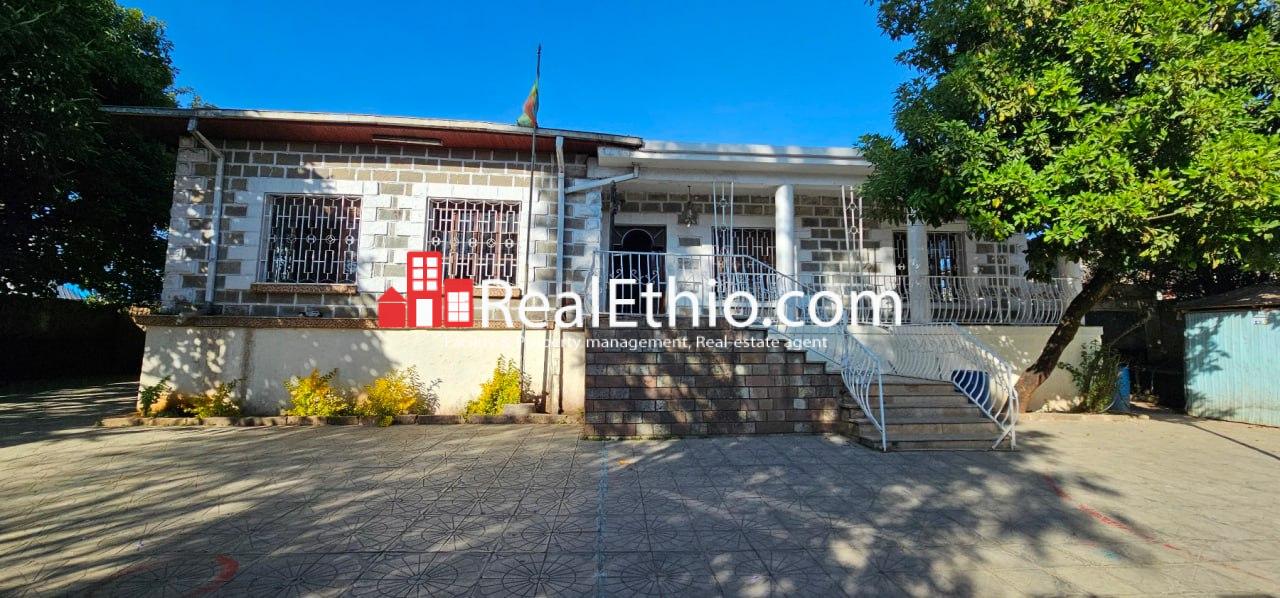 Sarbet, 4 Bedrooms House for Sale, Addis Ababa.
