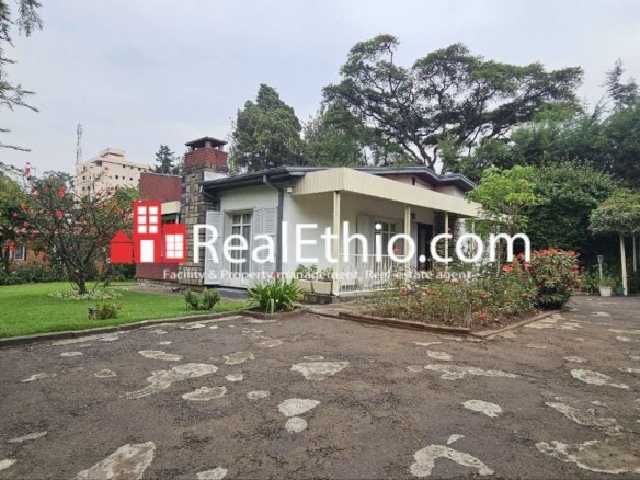 Three bedrooms villa House for Sale, Sarbet, Addis Ababa, Ethiopia.