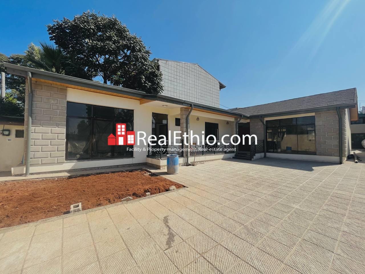 Villa 3 Bedrooms House for Sale, Torhayloch, Addis Ababa, Ethiopia. Villa 3 Bedrooms House for Sale, Torhayloch, Addis Ababa, Ethiopia.