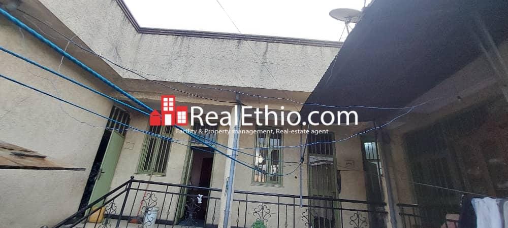 4BR B+G house for sale, Kirkos Reche Mesqel square, Addis Ababa, Ethiopia.
