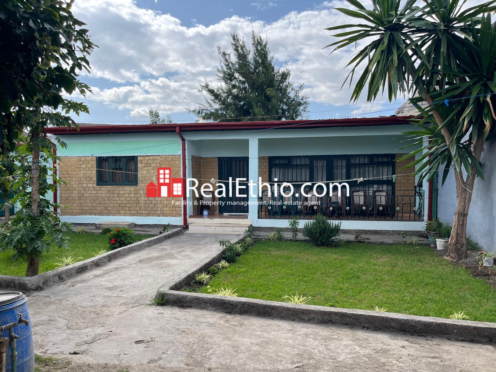 8BR House or Land for Sale, Bishoftu Derbrezeit Near Airforce Club, Oromia, Ethiopia.